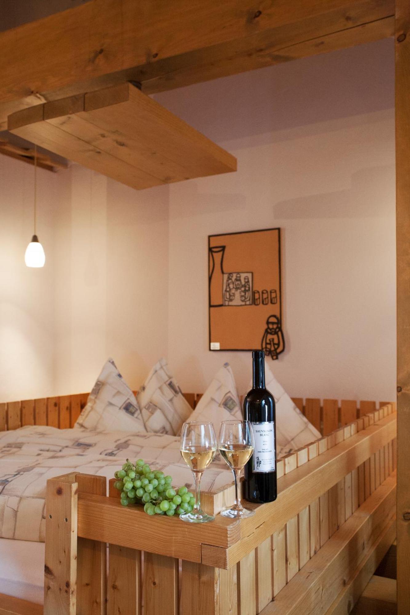 Hotel Arkanum Salgesch Екстериор снимка